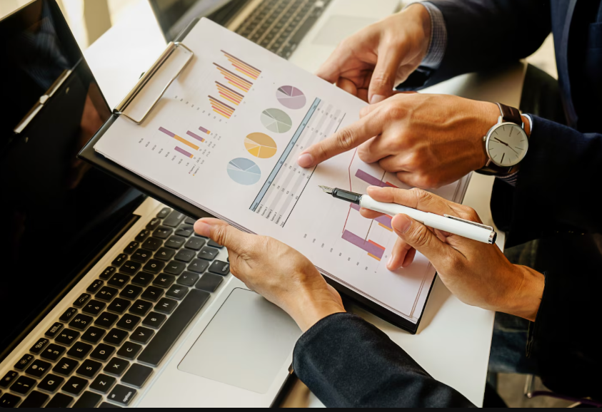 La Obligatoriedad de Dictaminar Estados Financieros en Colombia