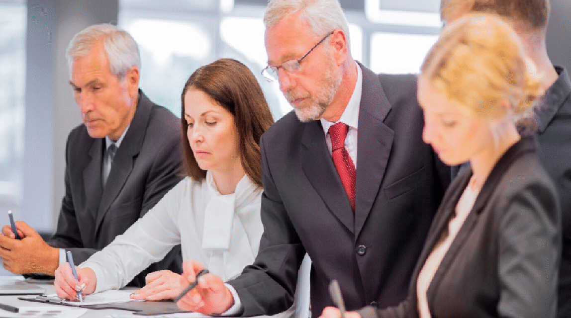 la Injerencia del Revisor Fiscal en la Revisión de Poderes en Asamblea de Accionistas