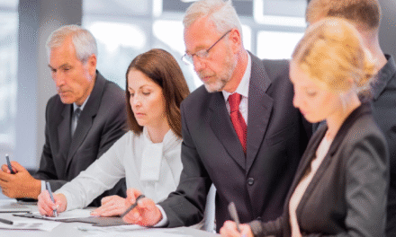 la Injerencia del Revisor Fiscal en la Revisión de Poderes en Asamblea de Accionistas