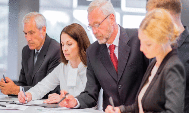 la Injerencia del Revisor Fiscal en la Revisión de Poderes en Asamblea de Accionistas