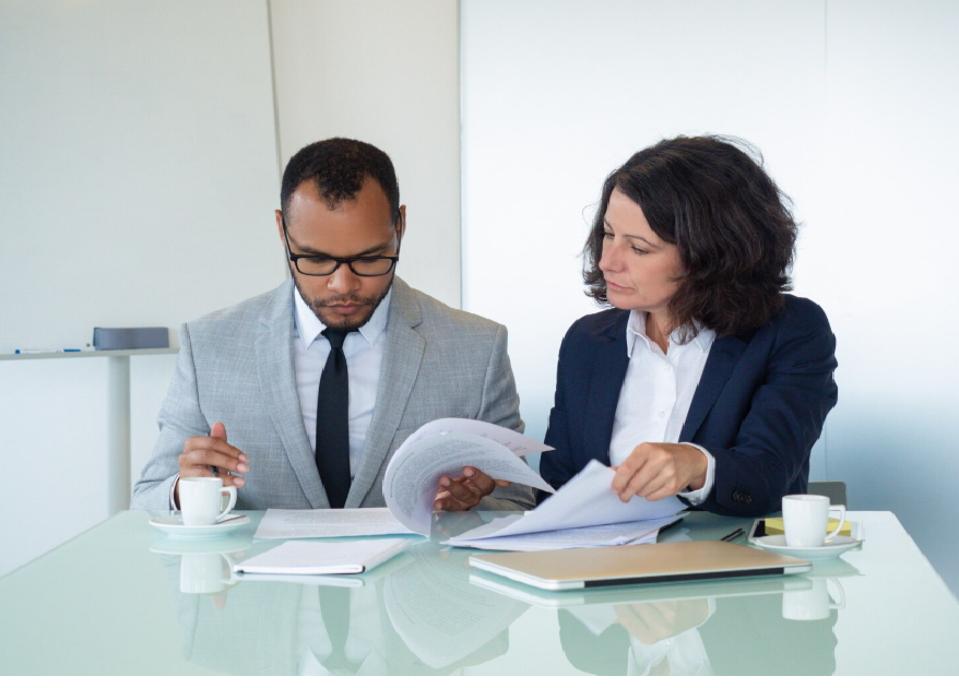 Responsabilidad del Revisor Fiscal y Facultades de la Empresa ante su Incumplimiento