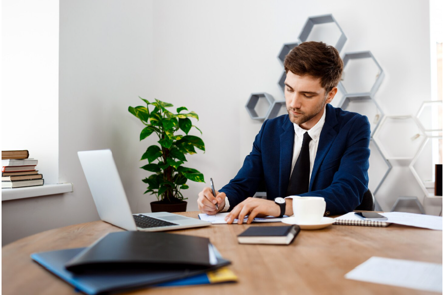 Las Funciones del Contador Empleado